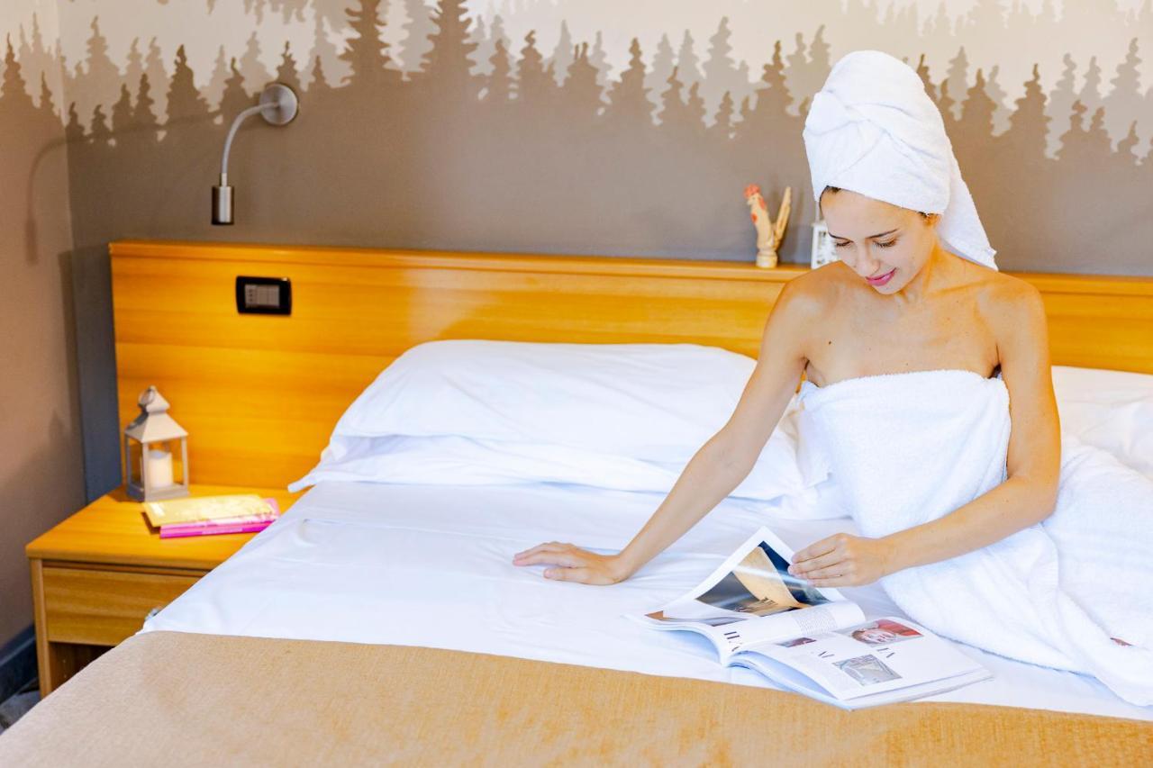 Hotel&Restaurant Armanac De Toubie Arnad Luaran gambar