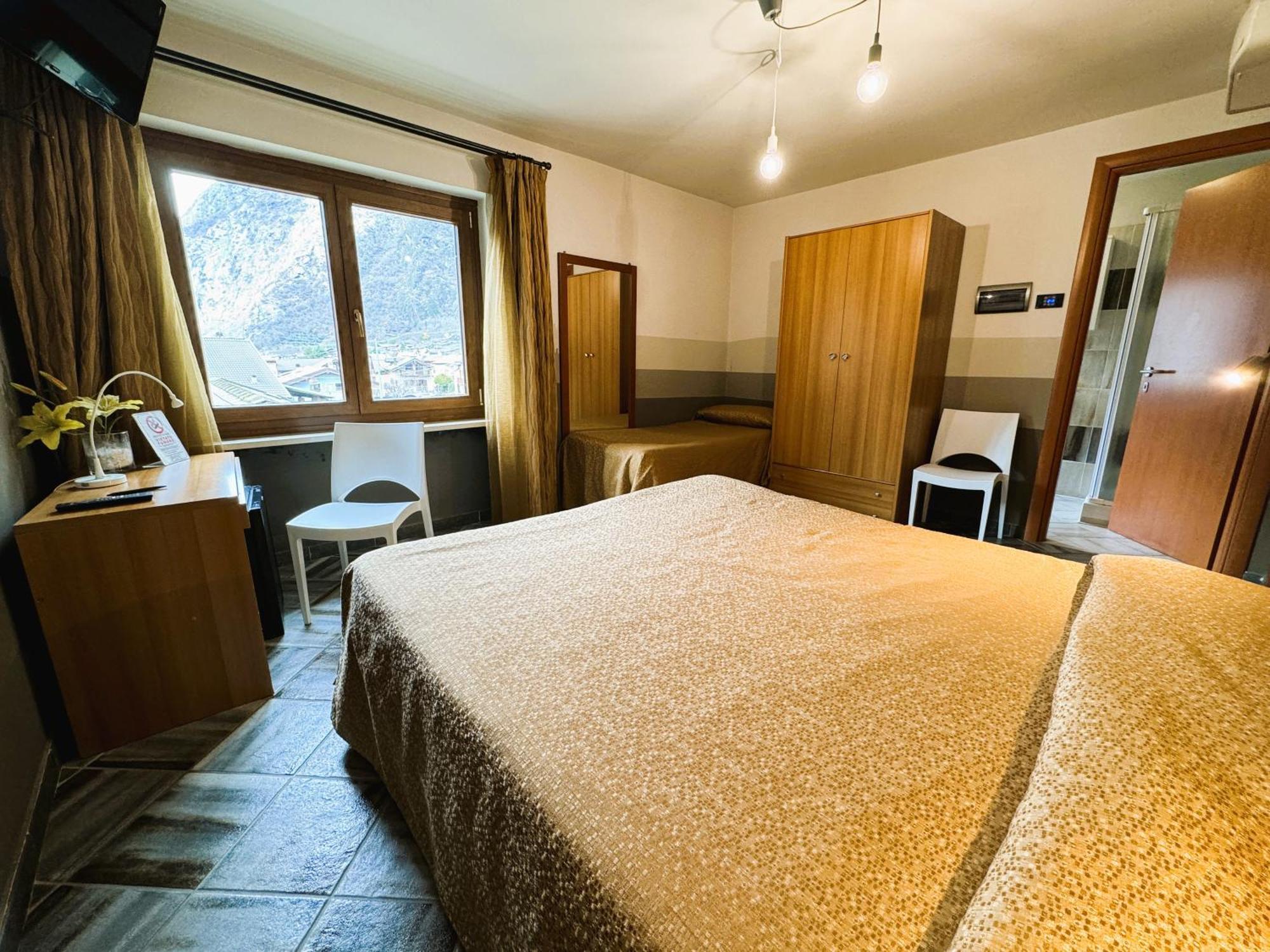 Hotel&Restaurant Armanac De Toubie Arnad Luaran gambar