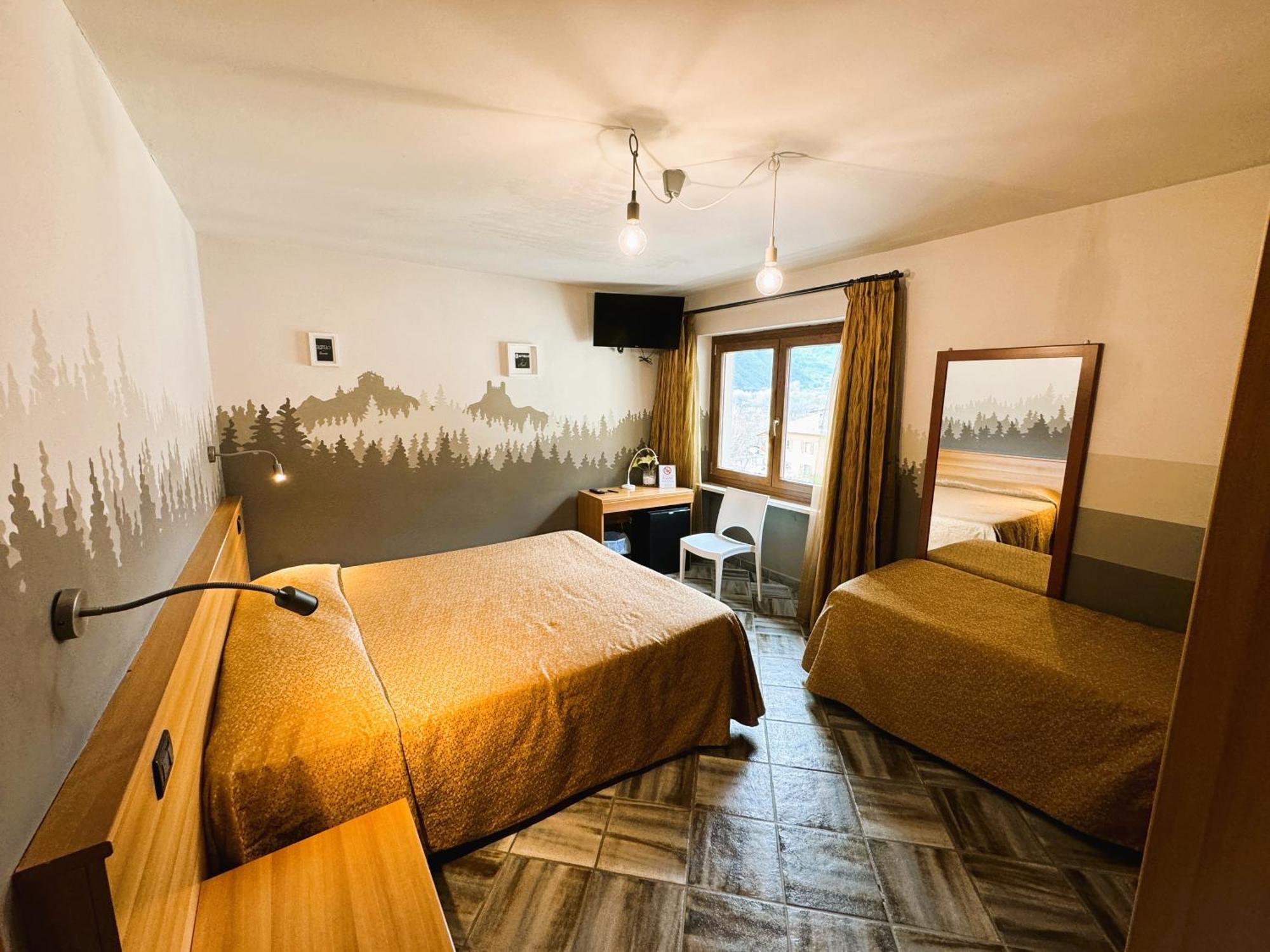 Hotel&Restaurant Armanac De Toubie Arnad Luaran gambar