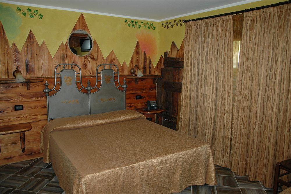 Hotel&Restaurant Armanac De Toubie Arnad Luaran gambar