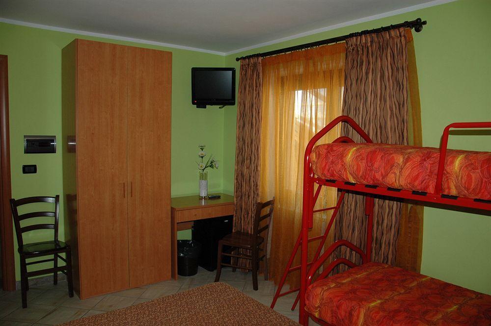Hotel&Restaurant Armanac De Toubie Arnad Luaran gambar