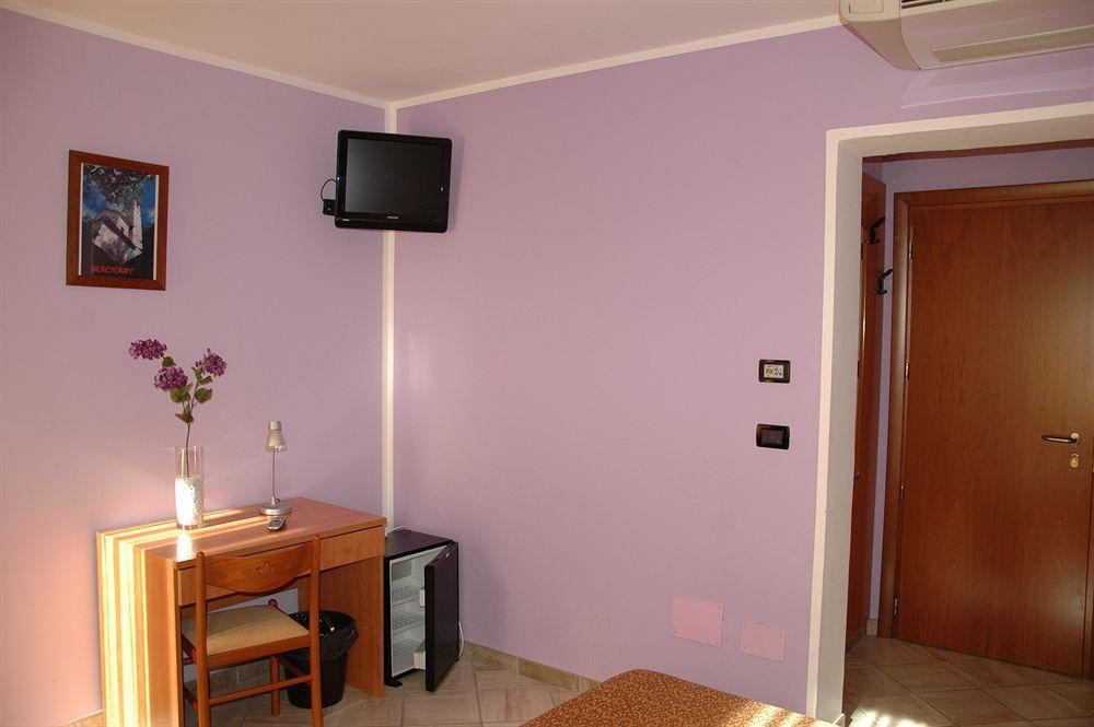 Hotel&Restaurant Armanac De Toubie Arnad Luaran gambar